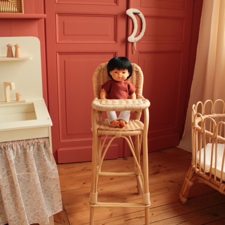 Chaise haute pour poupée