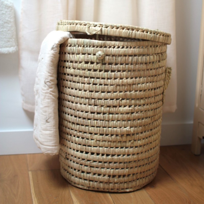 panier à linge en feuille de palme